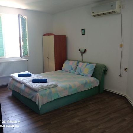 Summer Sz Guest House Созопол Екстериор снимка