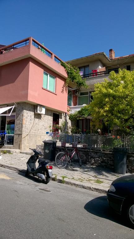 Summer Sz Guest House Созопол Екстериор снимка