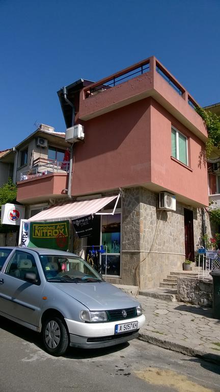 Summer Sz Guest House Созопол Екстериор снимка