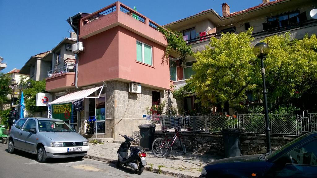 Summer Sz Guest House Созопол Екстериор снимка